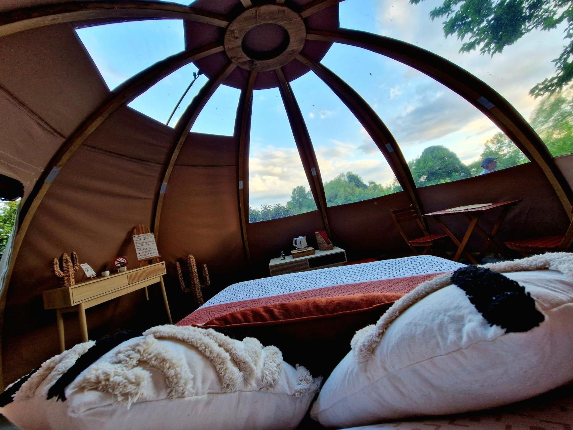 Bed and Breakfast Les Nuits De Cassiopee Sorde-lʼAbbaye Habitación foto