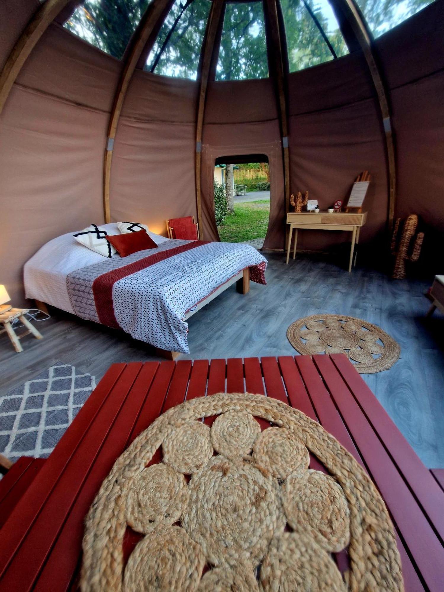 Bed and Breakfast Les Nuits De Cassiopee Sorde-lʼAbbaye Habitación foto