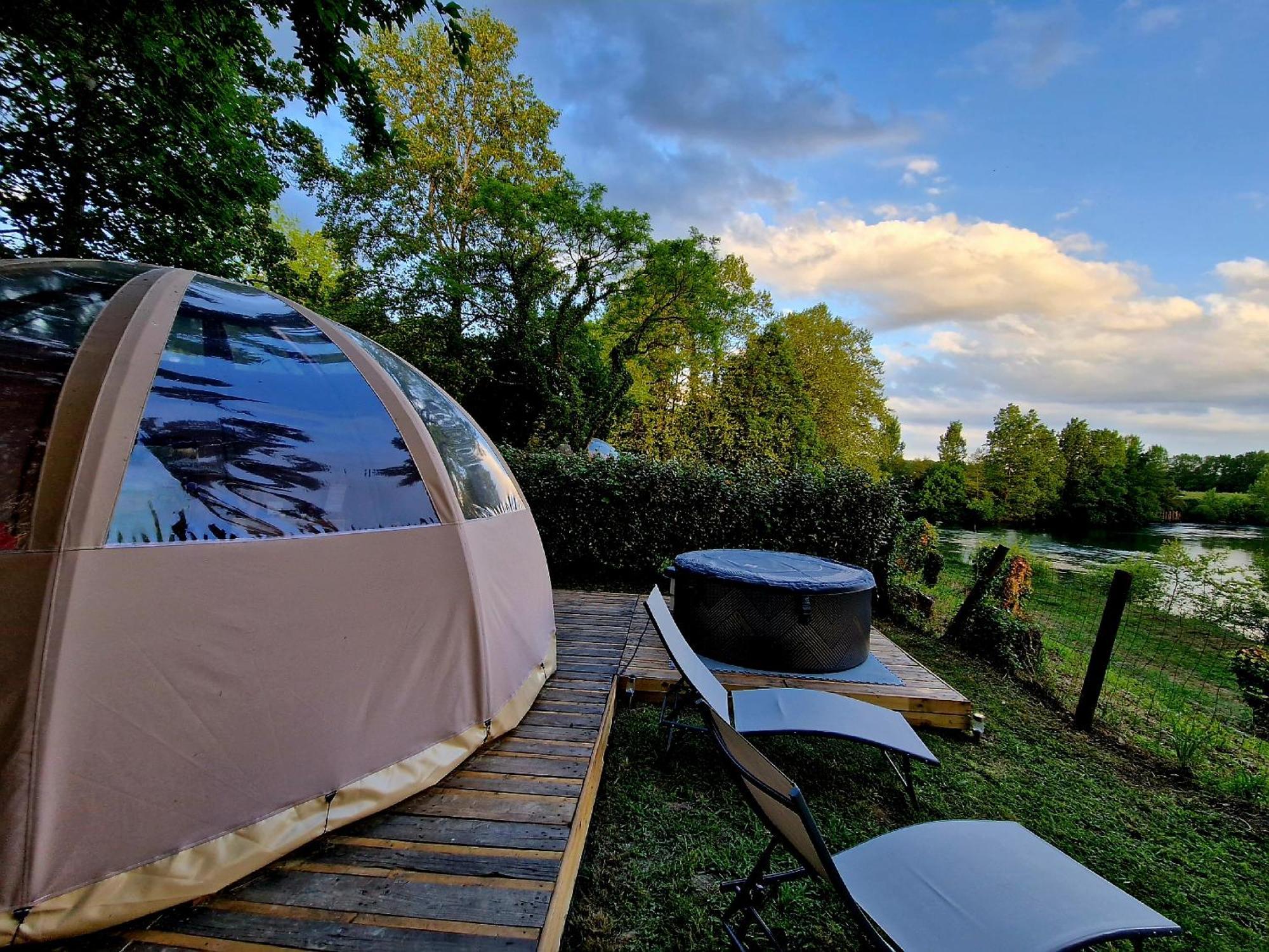 Bed and Breakfast Les Nuits De Cassiopee Sorde-lʼAbbaye Exterior foto